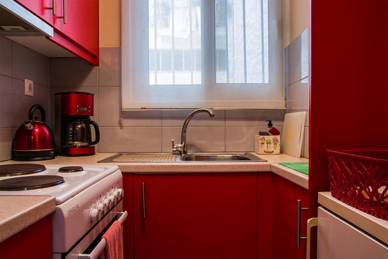 City Stay Close To The Metro A Charming Flat Athen Exterior foto