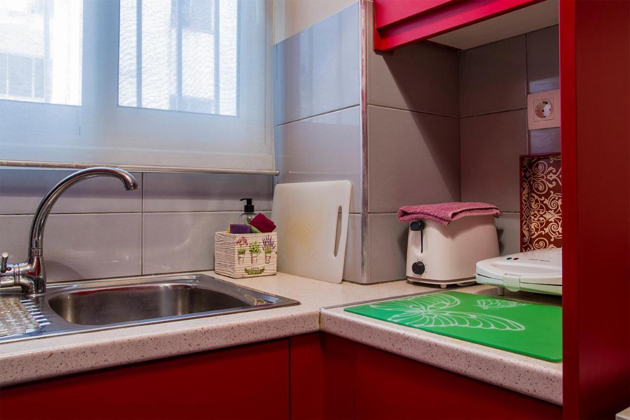 City Stay Close To The Metro A Charming Flat Athen Exterior foto