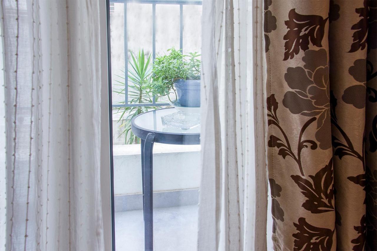 City Stay Close To The Metro A Charming Flat Athen Exterior foto